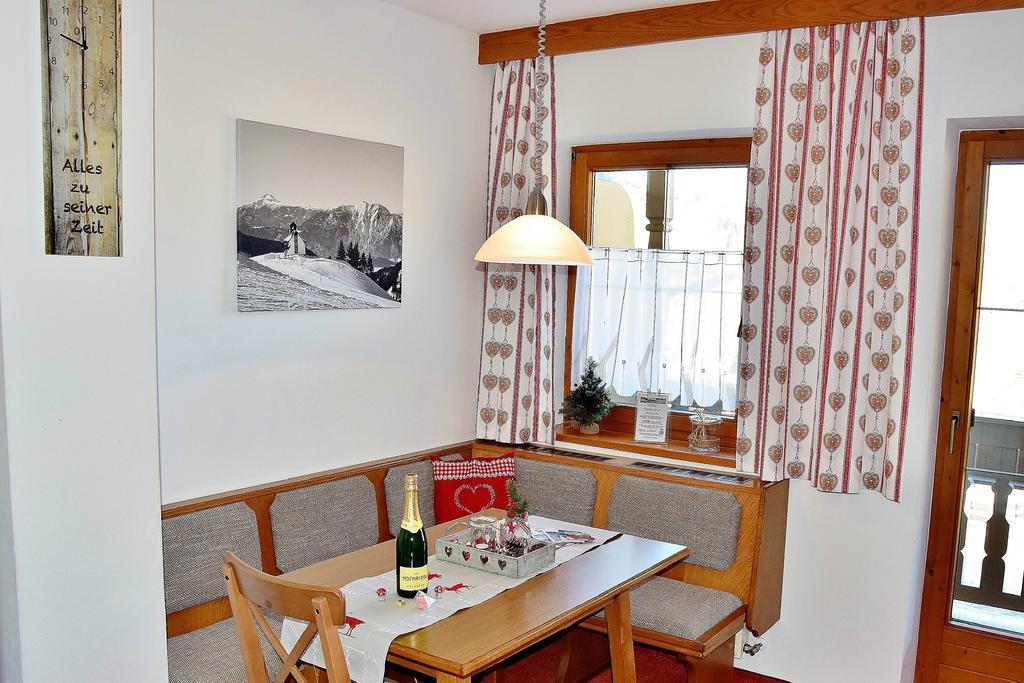 Tennladen Apartments Niederau Exterior photo